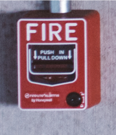 Fire alarm with the push in pull down activation switch